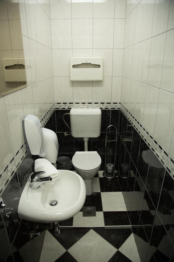 Hotel Babino Brdo Derventa Exterior photo